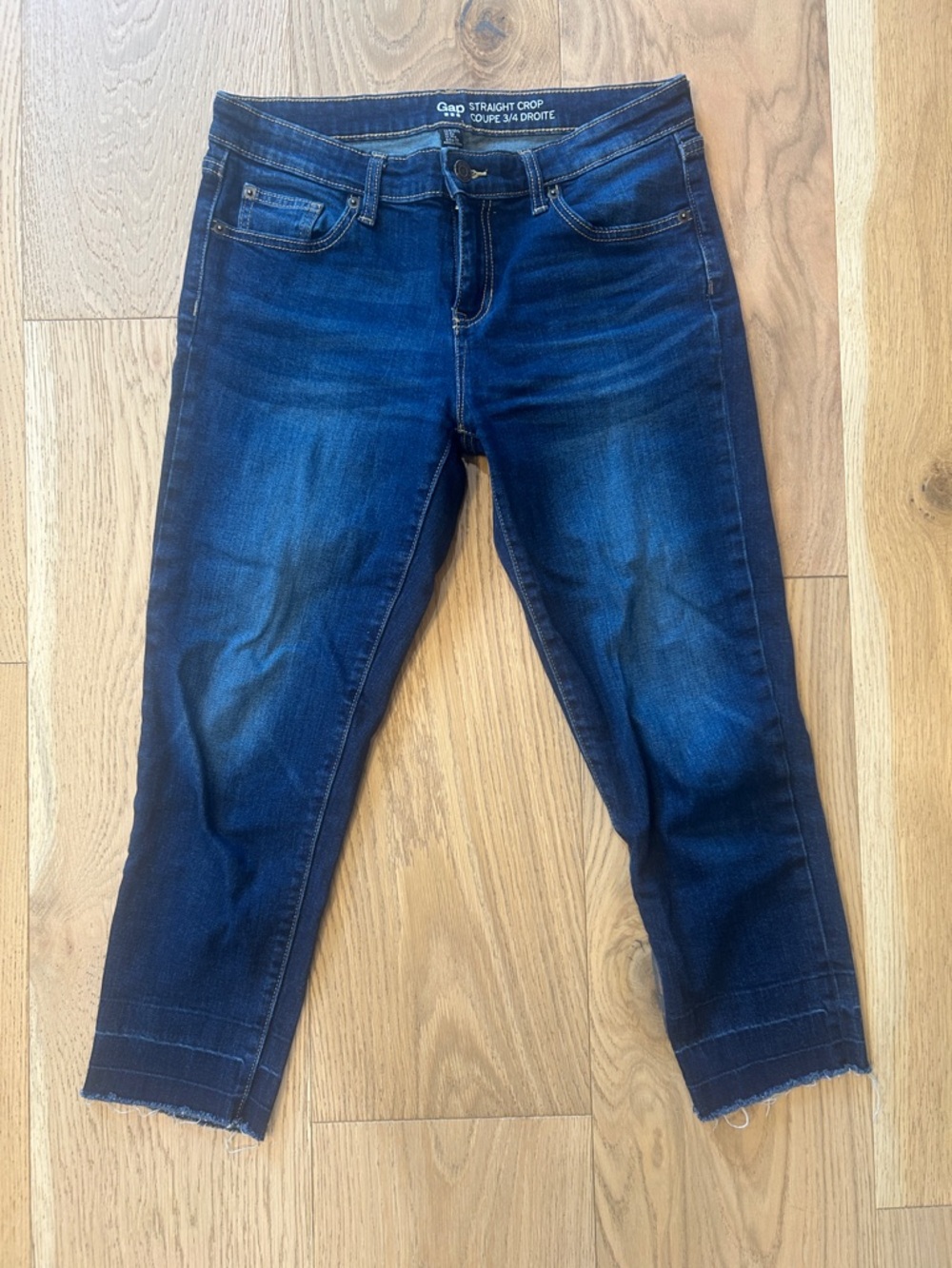 GAP Dark Blue Cropped Straight Capri Jeans (Size 4/27)